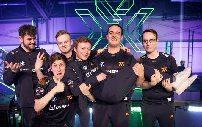 D&D Duo powers Fnatic to 2-0 win against Version1 in Reykjavik