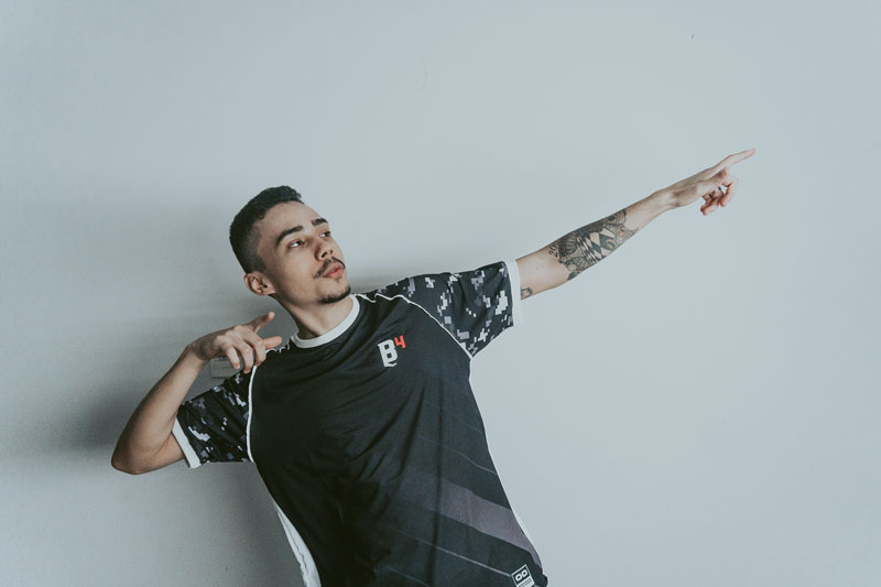 Ex-B4 eSports fatura título da Aorus League em cima da Rise Gaming