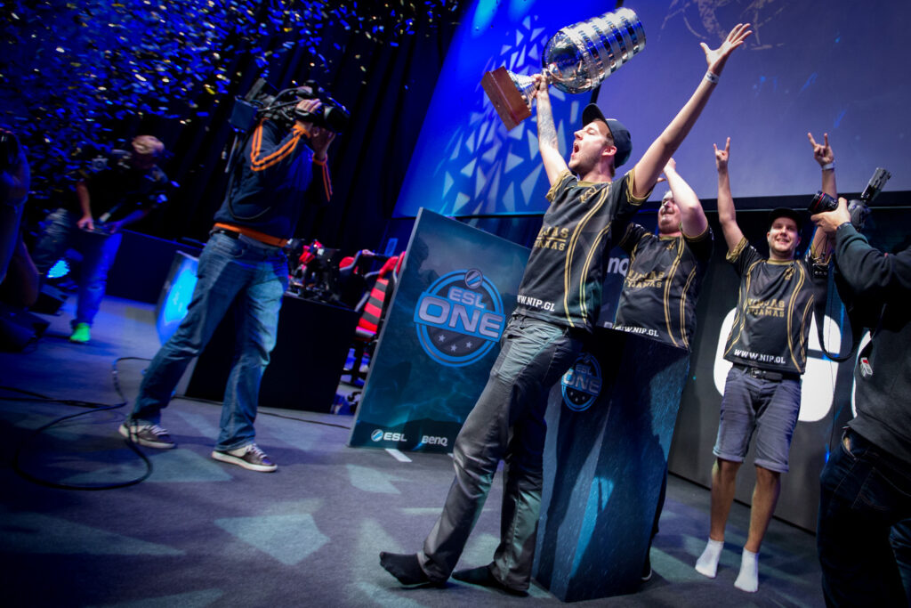 NiP winners of ESL One Cologne 2014