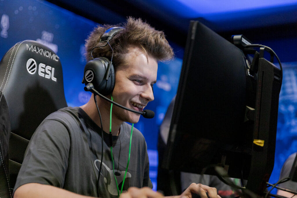 Mousesports Surges Back to IEM Cologne Main Event