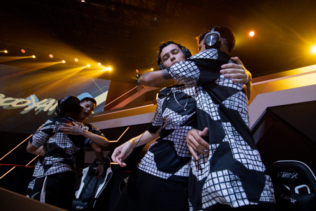 Corinthians encanta para reassumir o topo da tabela na LBFF 5