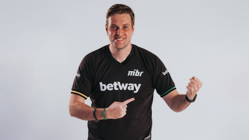 Apoka faz autocrítica sobre MIBR: “Não fomos competentes nesse primeiro semestre”