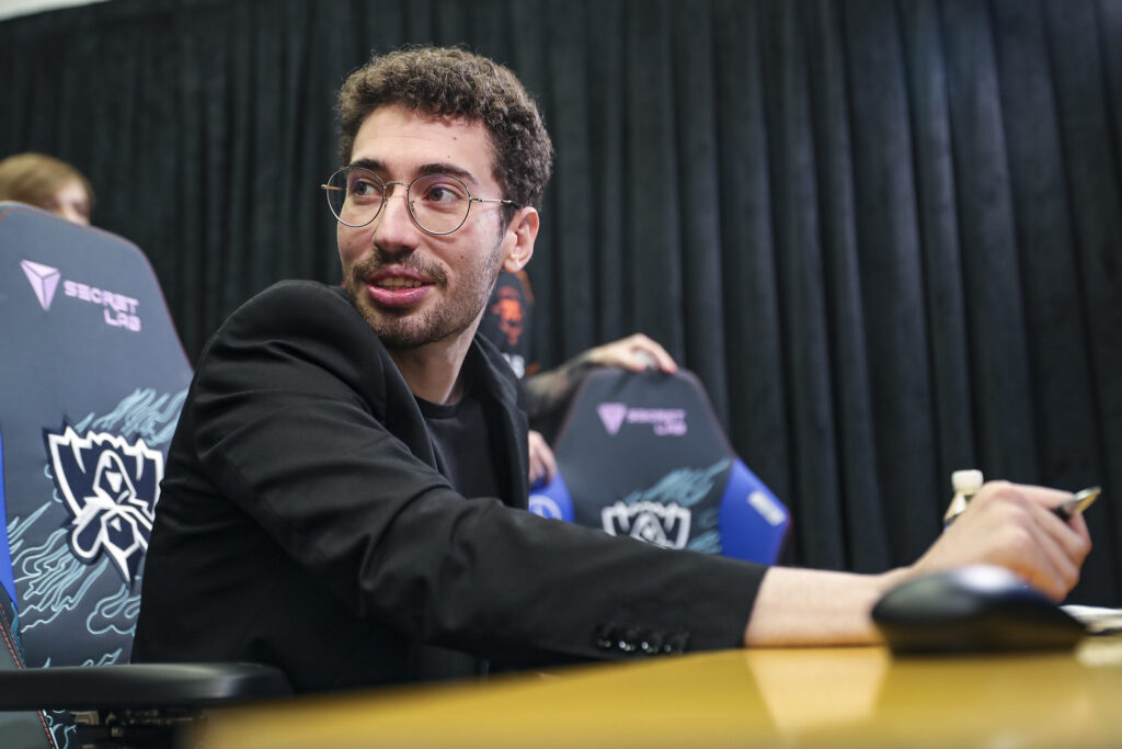 Mithy da C9: “As pessoas podem aprender com essas experiências e podem ser melhores. Você vive e aprende ao crescer”
