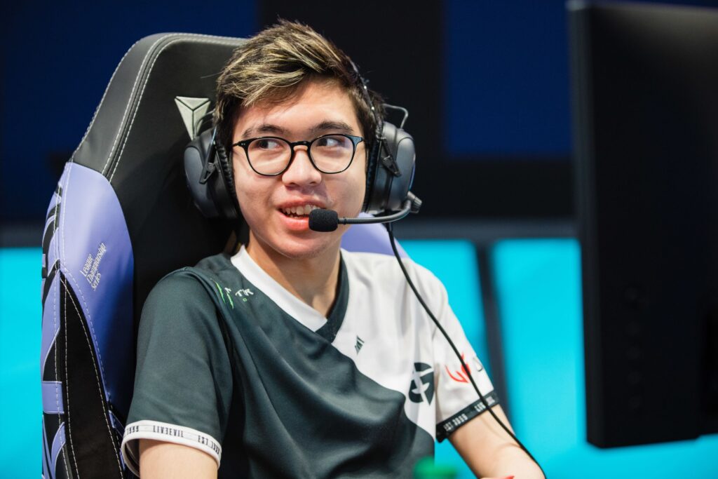 EG Danny: “Eu confiei em possíveis conexões para entrar na cena de League of Legends.”