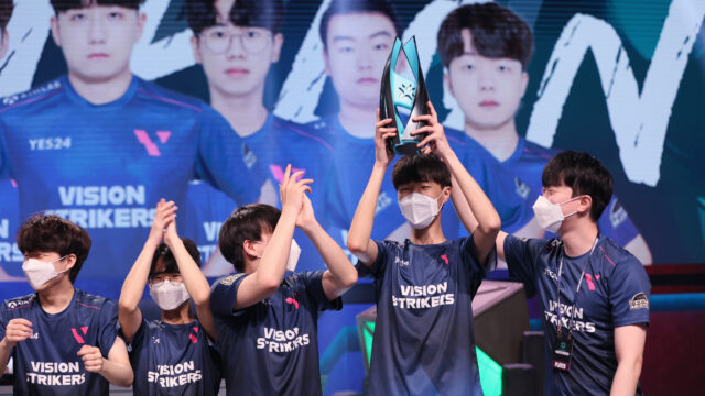 Vision Strikers Lakia: "Just because your name is the most prominent on a VALORANT roster, does not entitle you to the starting lineup"