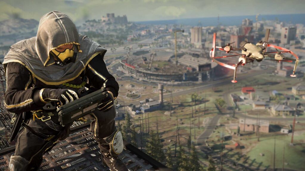 A player using a drone to get a better look at his surroundings. From a Guide on how to get better at Warzone. 