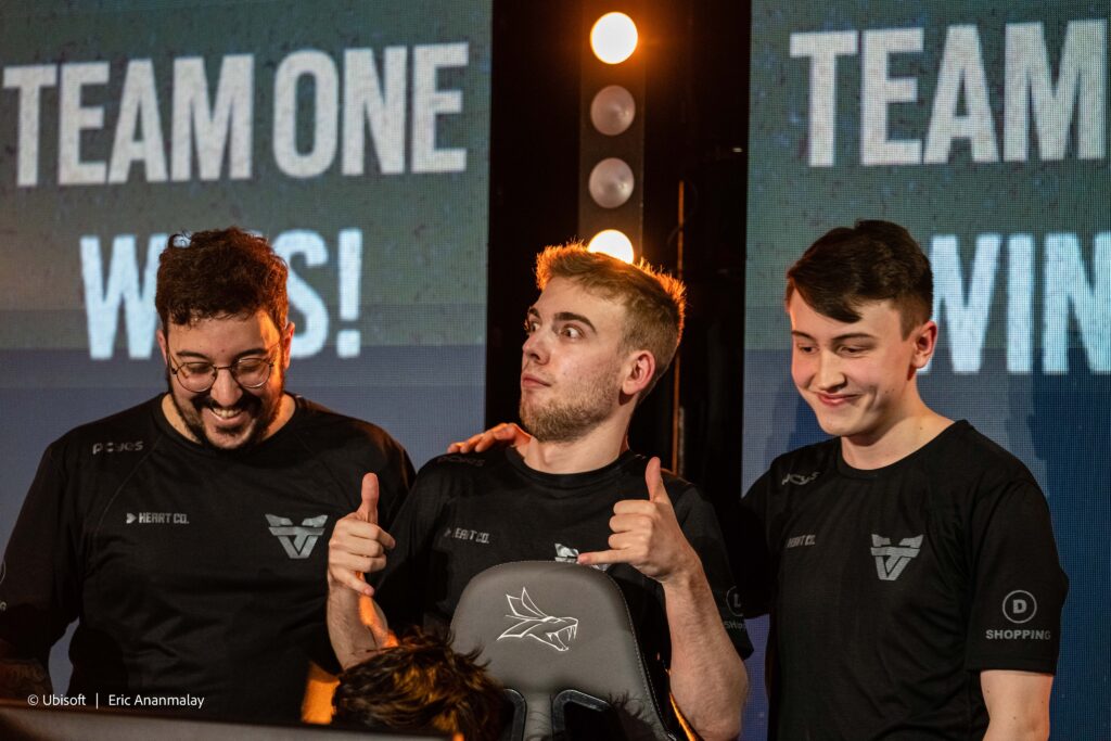 Team One faz história e conquista título do Six Major México 2021