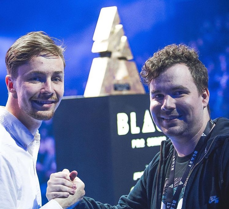 HUNDEN claims some Heroic Players knew about the Coaching Bug abuse