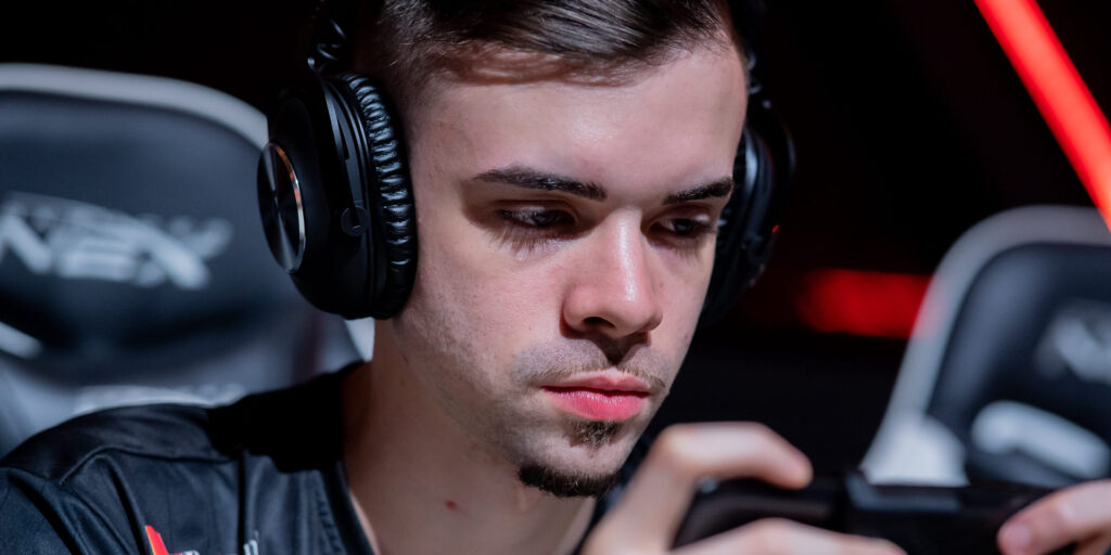 “Eu acho que a gente está evoluindo”, diz Phoenix sobre o desempenho da SS e-Sports na LBFF 6
