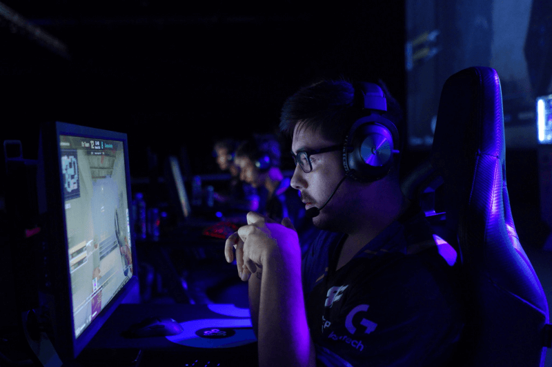 9z e Bravos vencem na estreia da DreamHack Open September