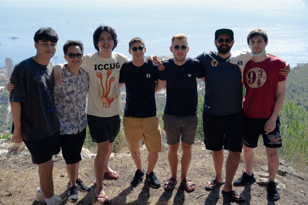 An image of the EG Dota 2 roster. 