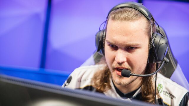 TL Santorin on CoreJJ, Karthus and LCS Champions queue