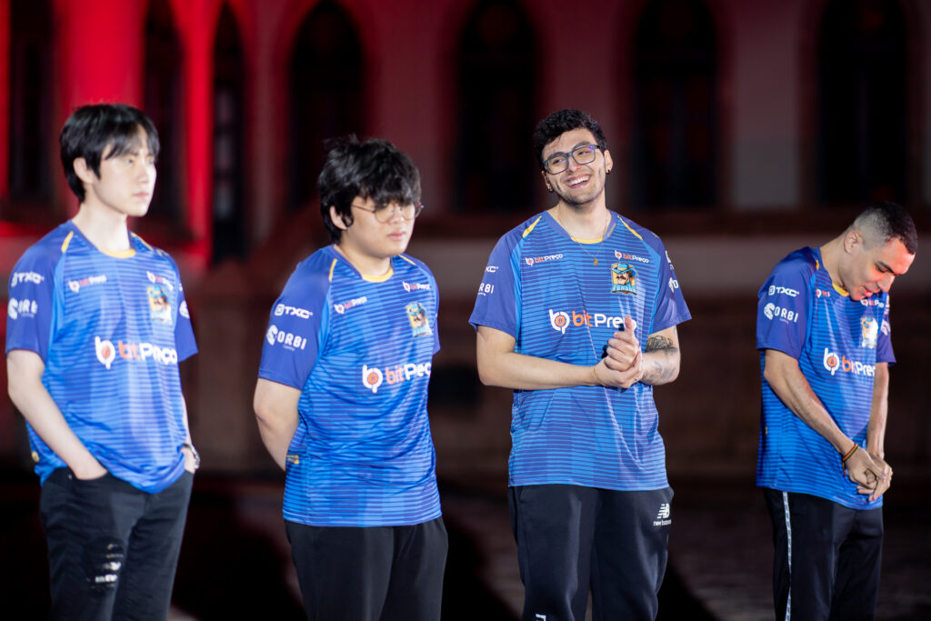 Jogadores e comissão técnica da Rensga irão se mudar para São Paulo