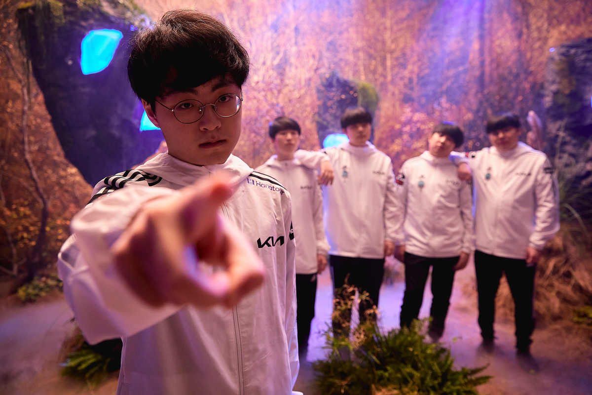 Worlds 2021: DWG Kia vence MAD Lions e se garante nas semifinais