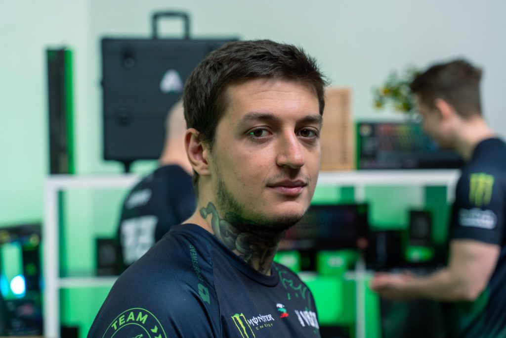 Nikobaby of Team Alliance