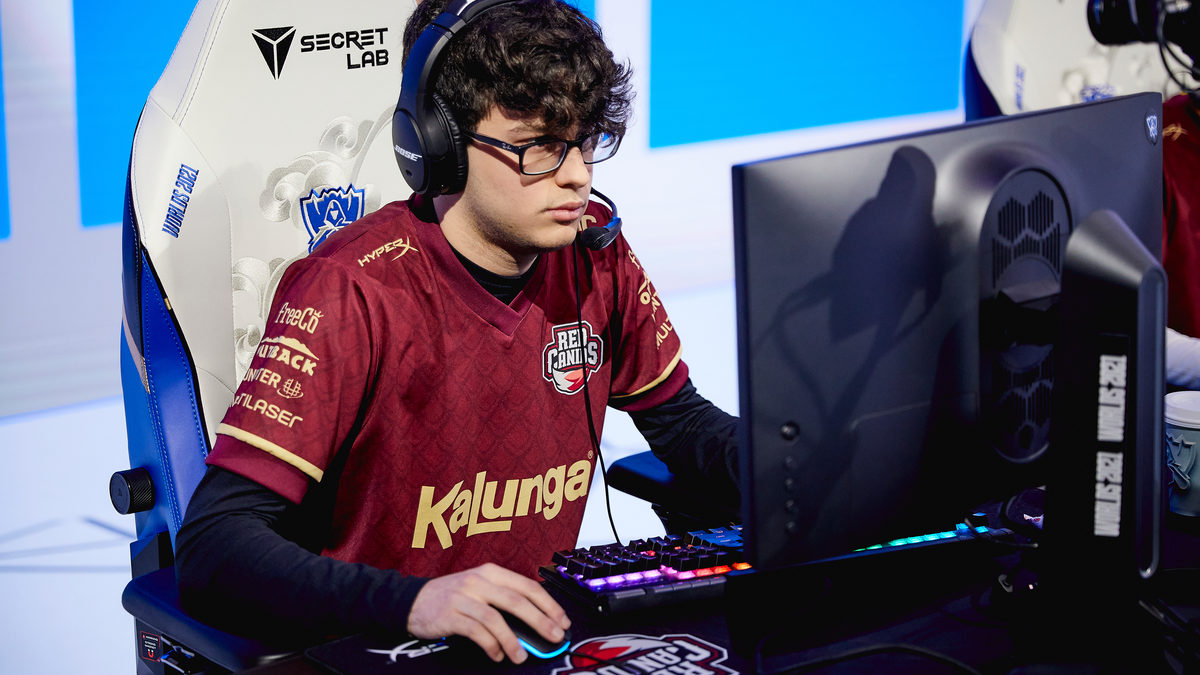 Worlds-2021-red-canids