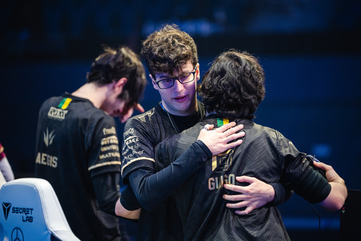 Worlds 2021: Red Canids é derrotada pela PEACE e deixa o torneio