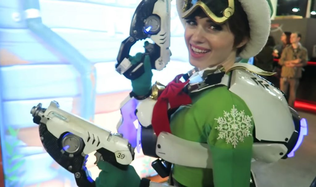 Amouranth as Tracer from Overwatch