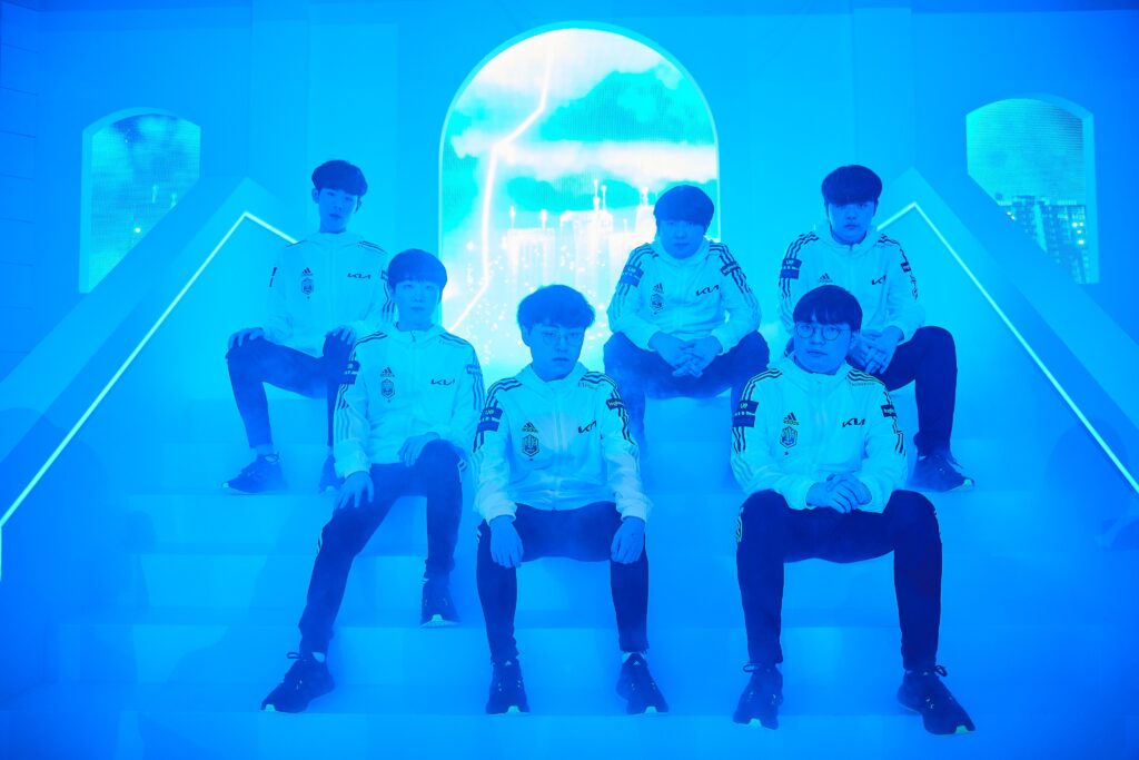 DWG KIA zieht nach spannender 5-Game Series ins Finale der Worlds ein