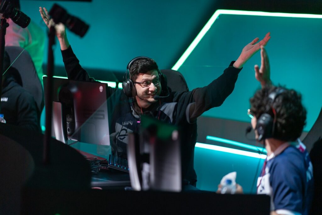 Fznnn testa positivo para Covid e não vai jogar o Last Chance