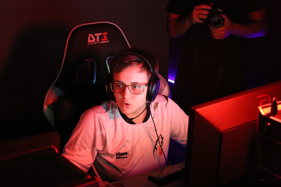 Red Wolf bate Black Dragons para ser campeã do Circuito Feminino de Rainbow Six