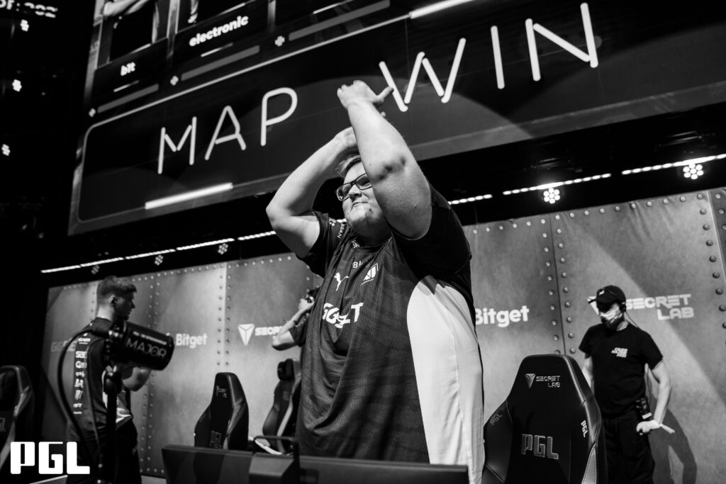 NAVI Eliminate Vitality 2-0 at the PGL Stockholm CS: GO Major