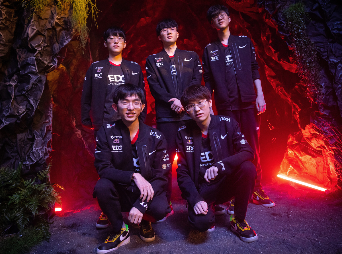 2021 LoL World Champions Edward Gaming bows out of LPL Spring playoffs early