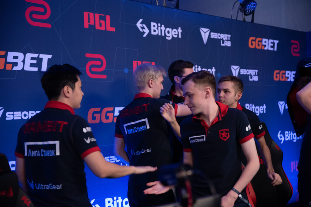Gambit Advance to Champions Stage with 2-0 Win over NiP