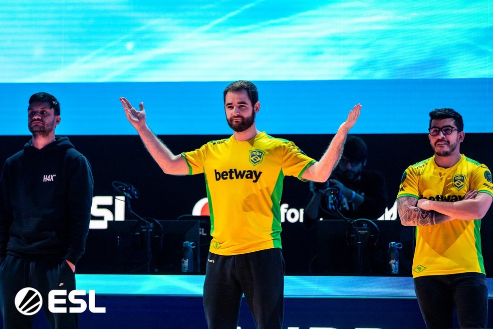 Last dance? FalleN, coldzera, fer e fnx em conversas, diz site