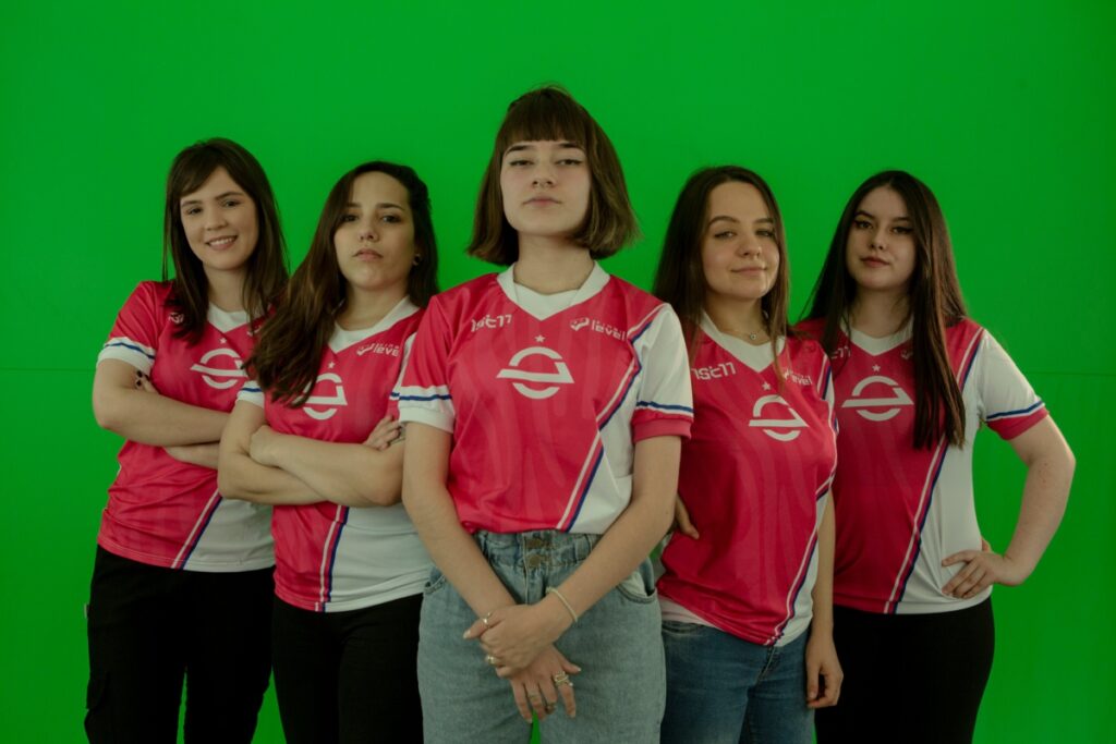 Liquid deve contratar elenco da Gamelanders Purple