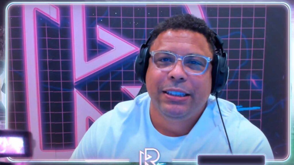 Ronaldo Fenômeno estreia canal na Twitch; campeonato de Call of Duty já está programado