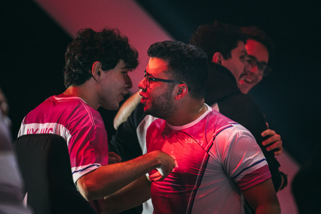 Gamelanders se despede de mais três jogadores