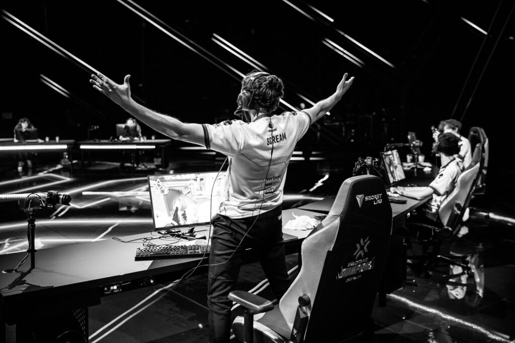 Team Liquid Clutch Up Against Cloud9 to move on to Champions Semifinals