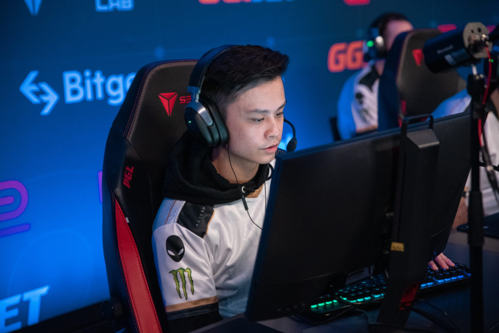 Liquid Bench Stewie2k Fallen Grim