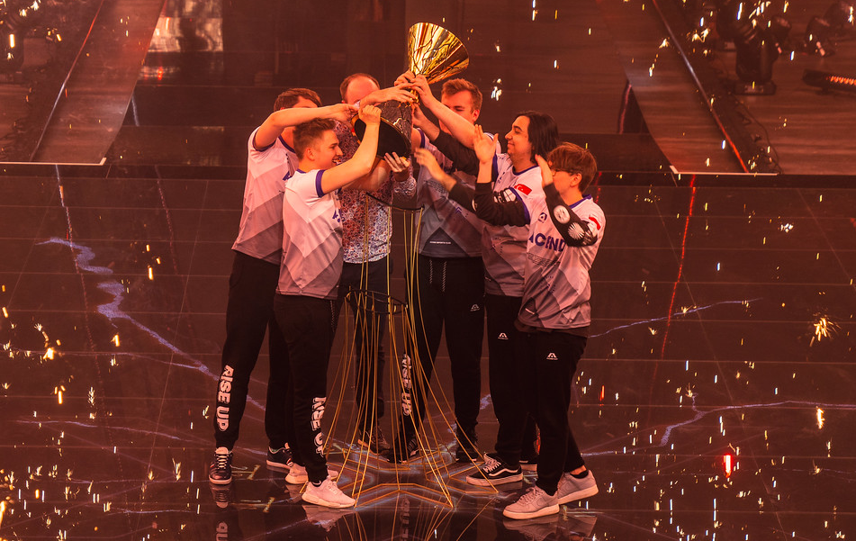 Acend: the first Valorant Champions world champs, throw down Gambit 3-2