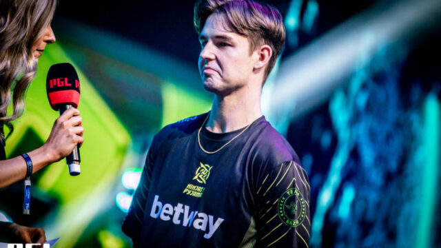 Dev1ce CS: GO Crosshair and viewmodel settings