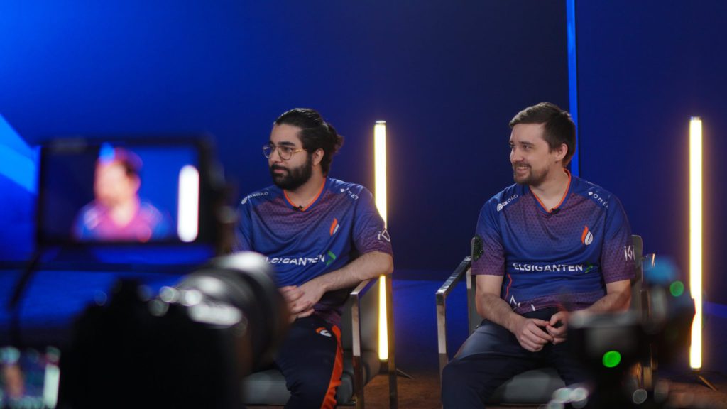 Hooxie and Nikodoz posing for the camera during IEM Katowice Media day.