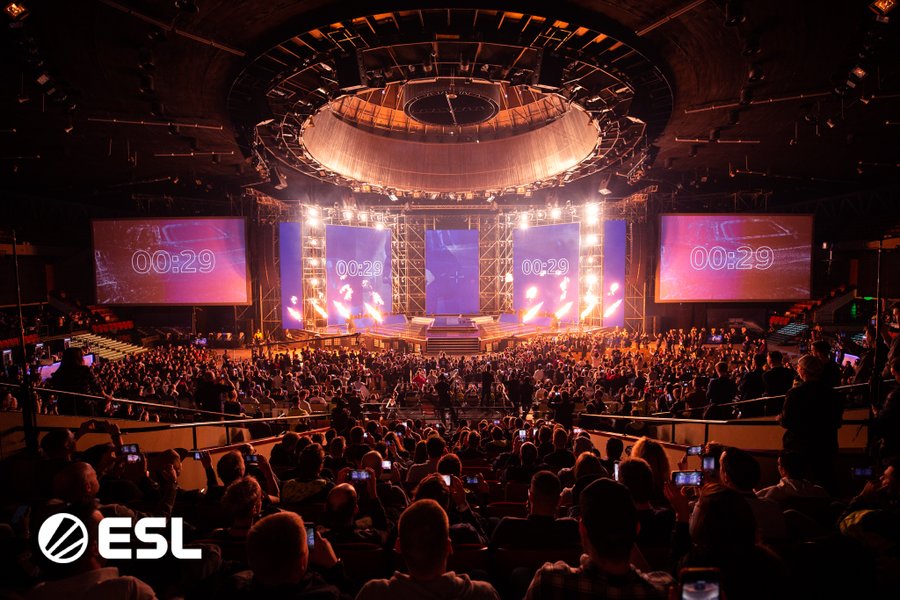 An image of the Spodek Arena during IEM Katowice 2022. 