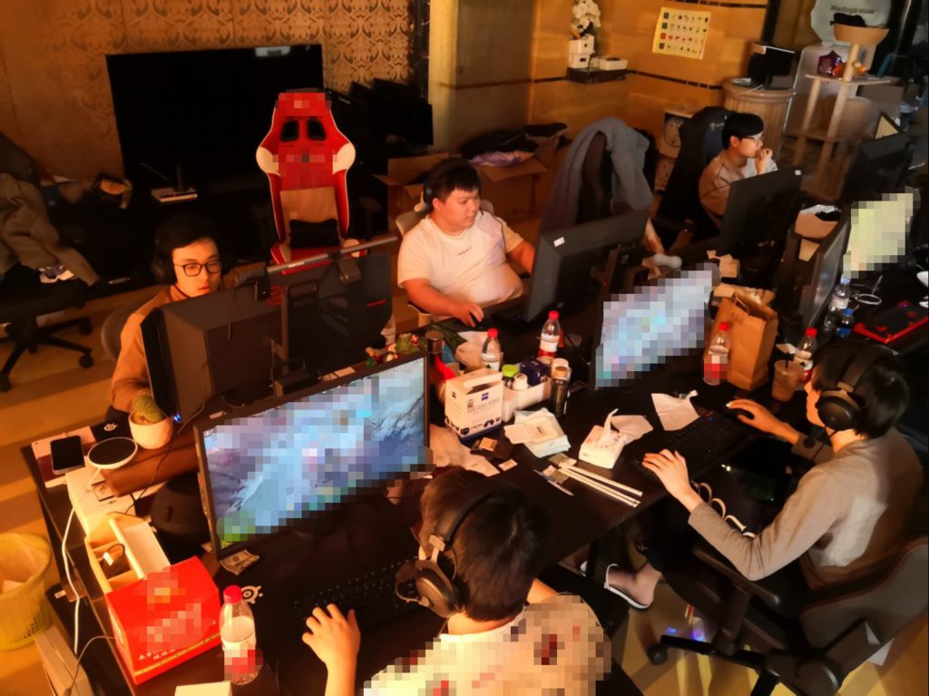 PSG.LGD team practicing before the DPC regional Finals. XinQ is playing as a support on the squad.