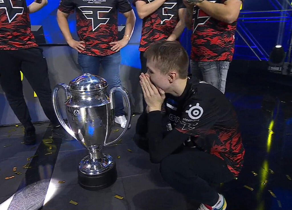 FaZe Karrigan: “I’m f**king back and f**king winning this IEM Katowice trophy.”