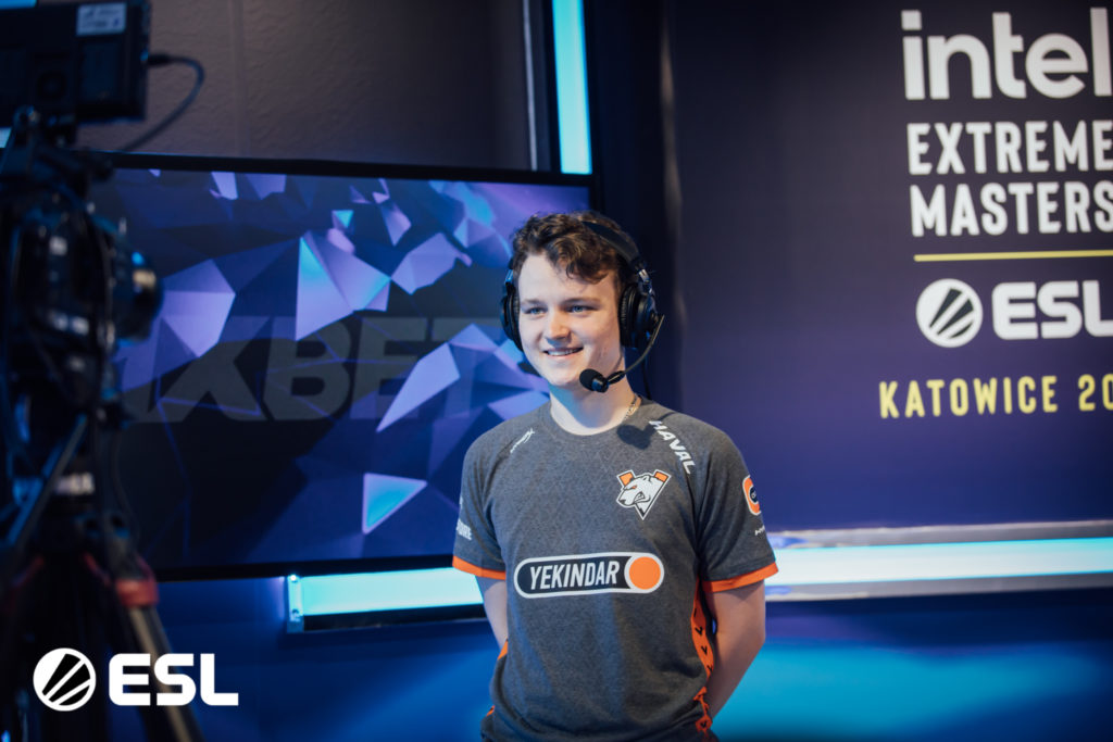 Yekindar of Virtus.Pro's CS: GO team.