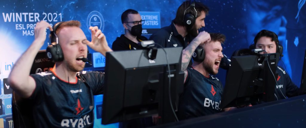 Astralis players celebrating.