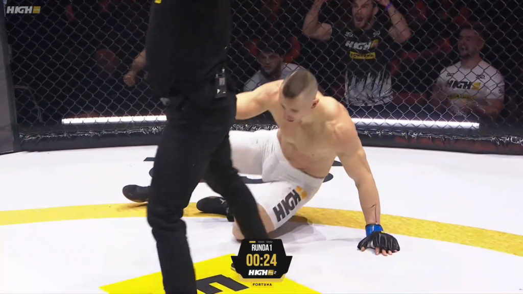 OWCA dazed after PashaBiceps hook