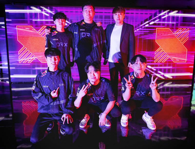The DRX Valorant roster featuring Stax, DRX BuZz, Zest and more.