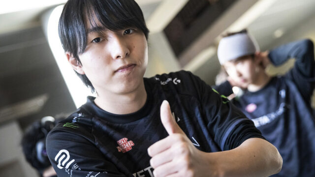 SugarZ3ro's Valorant crosshair and video settings