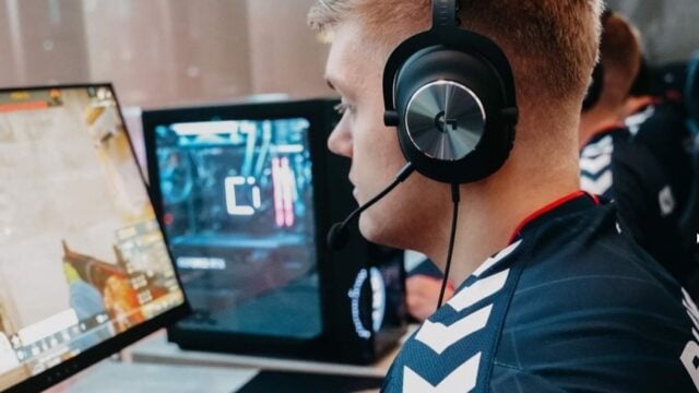 BlameF CS: GO crosshair and viewmodel settings