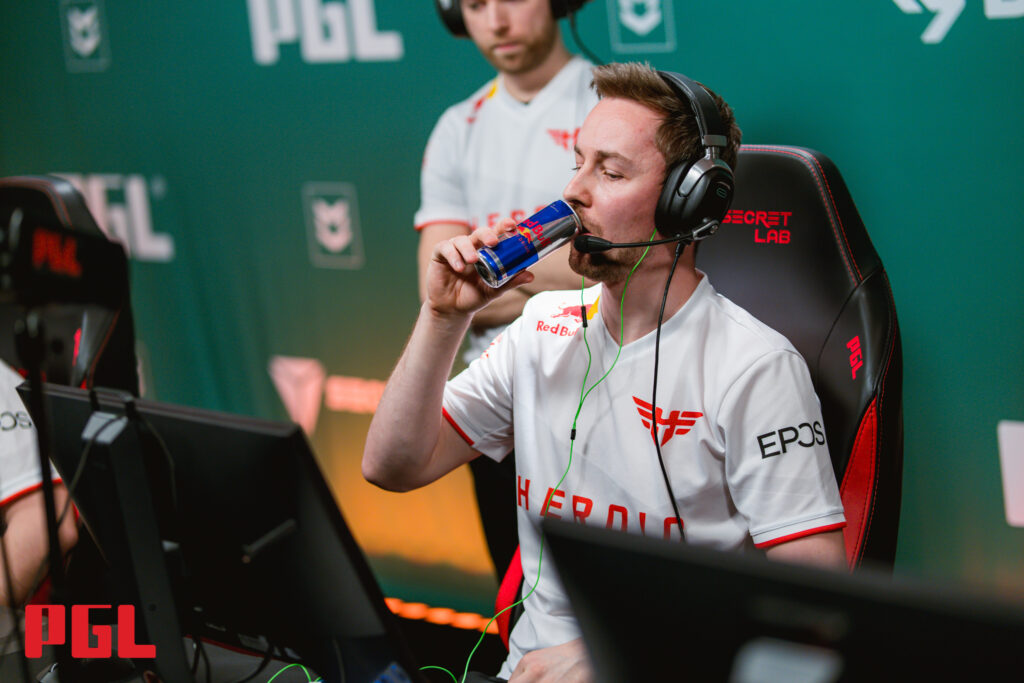 CadiaN’s CS: GO crosshair and viewmodel settings