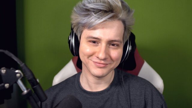 Let Me Entertain You: Overwatch League caster Harry "LEGDAY" Pollitt takes the Stage