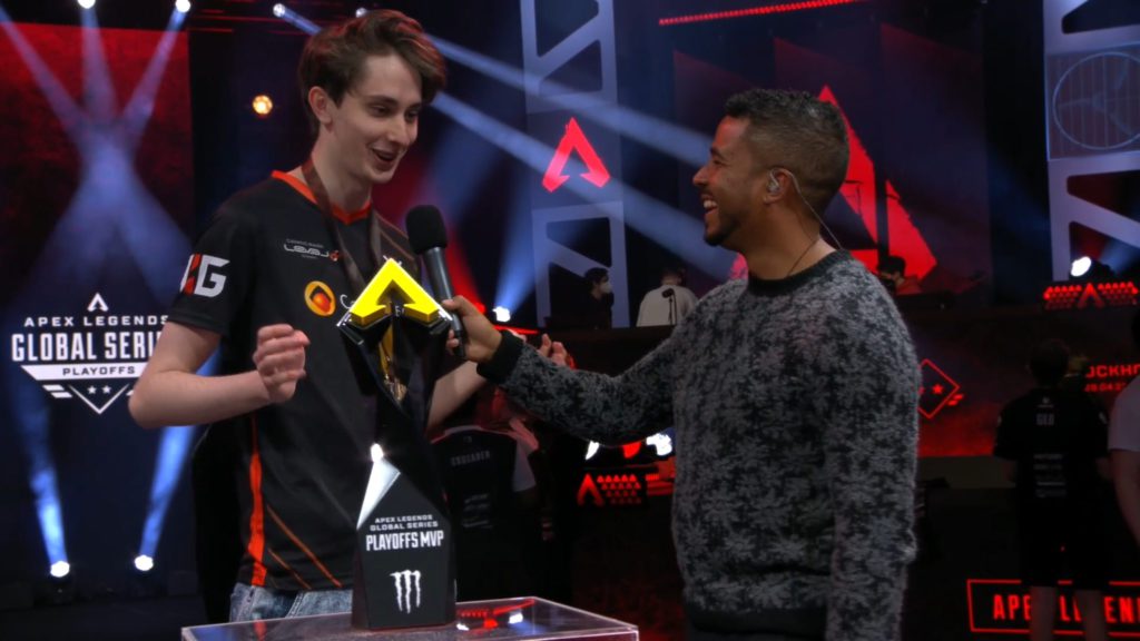 Reignite's Zero talking to Raynday