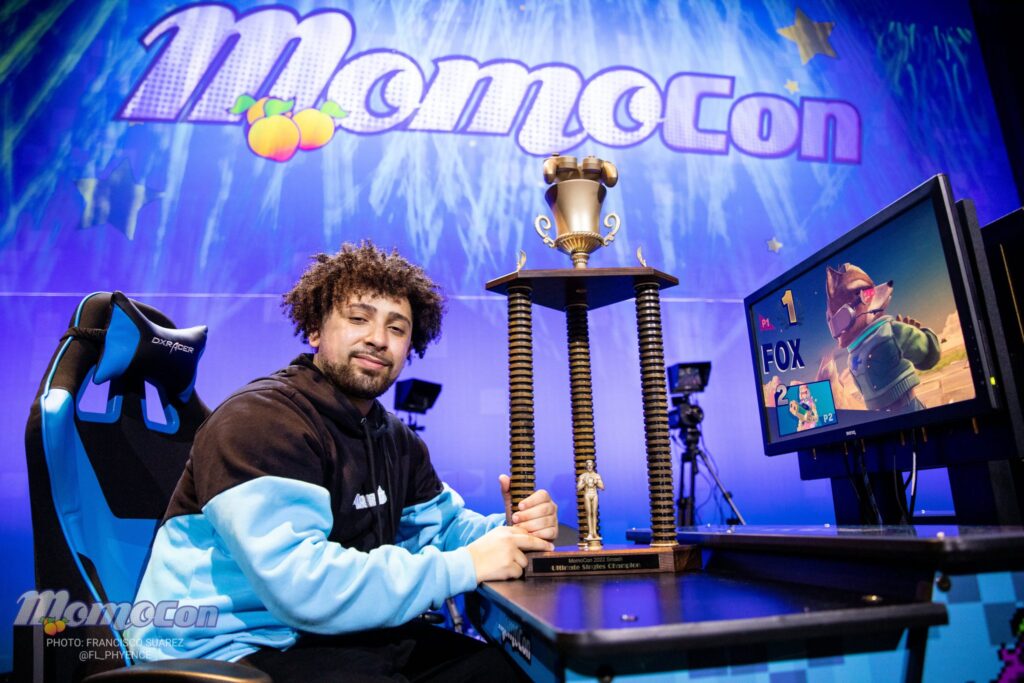 Light Wins MomoCon, but Among Us Cosplayer Steals Show